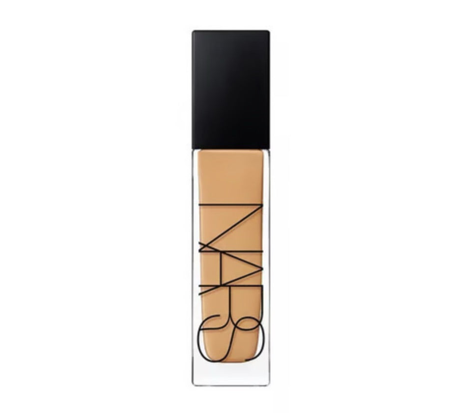 Base Natural Radiant Longwear Foundation - NARS